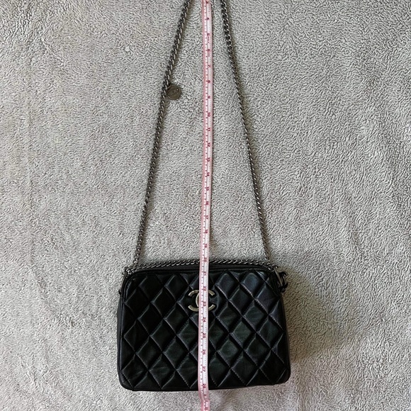 🌸SOLD🌸PRELOVED USED VINTAGE CHANEL SLING BAG - Picture 15 of 16